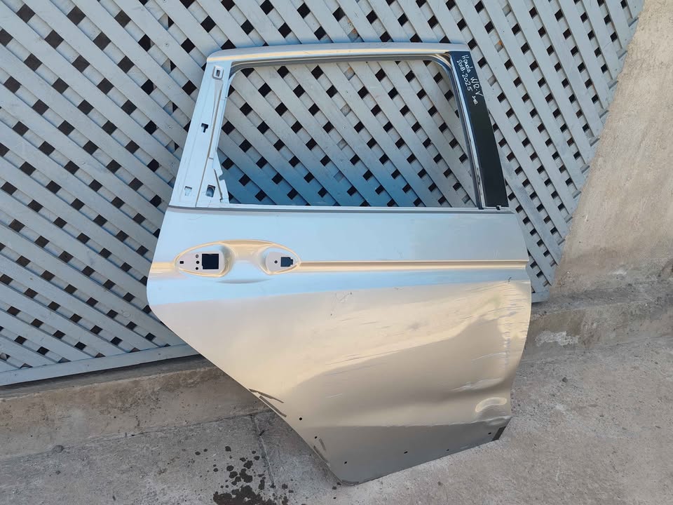 Puerta trasera derecha Honda WR-V 2018 - 2025 - Imagen 3