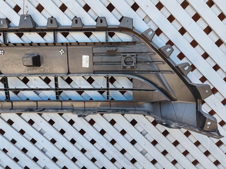 Rejilla de parachoque Mahindra XUV 300 2023 - 2024 - Imagen 6