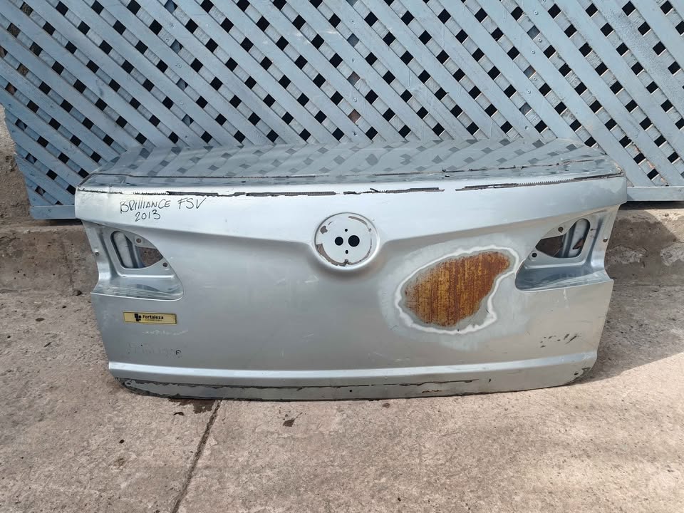 Tapa maleta Brilliance FSV 2011 - 2013