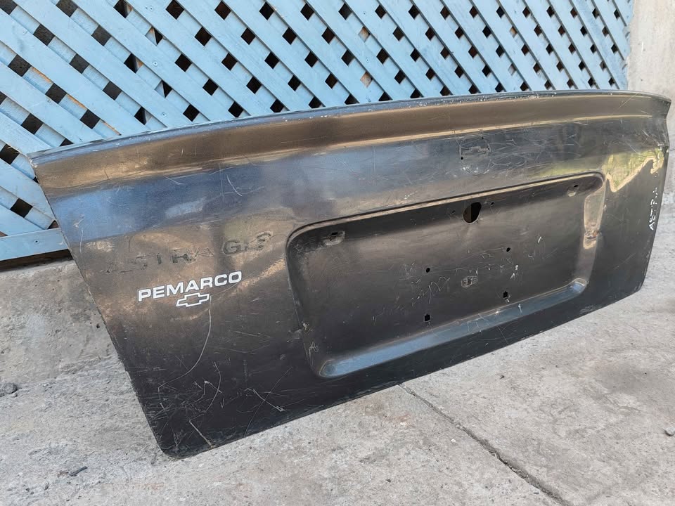 Tapa maleta Chevrolet Astra 1999 - 2002 - Imagen 6