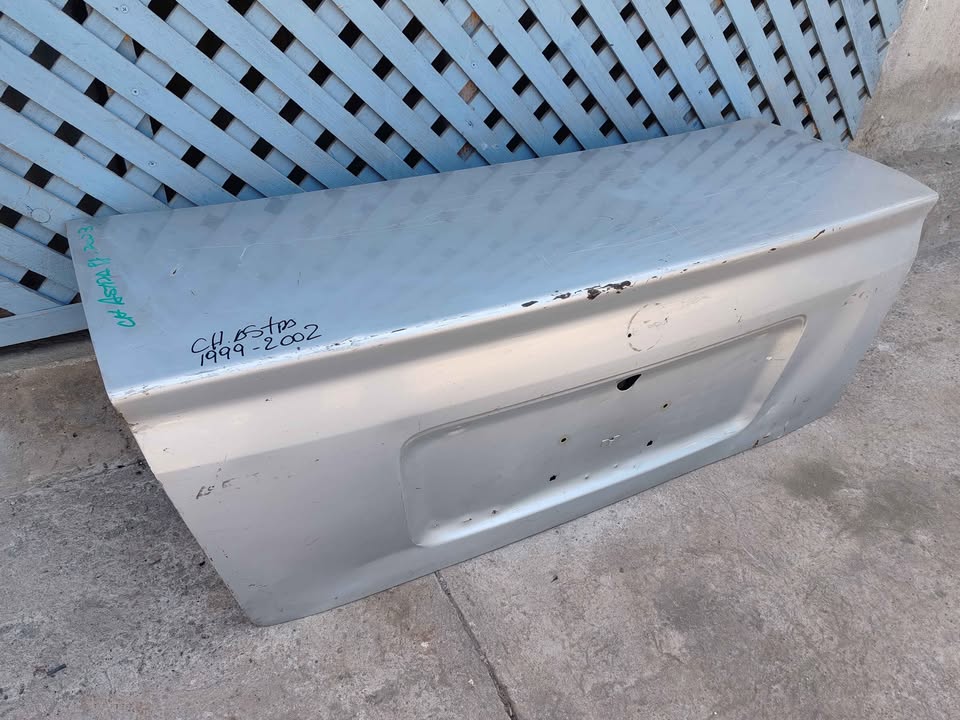 Tapa maleta Chevrolet Astra 1999 - 2003 - Imagen 3