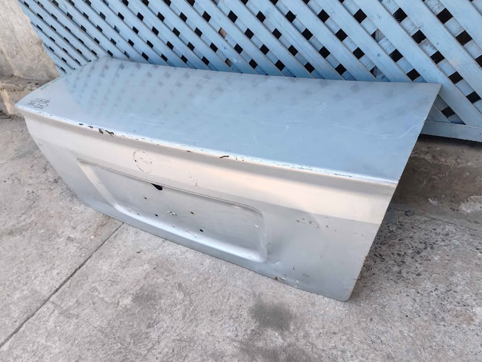 Tapa maleta Chevrolet Astra 1999 - 2003 - Imagen 4