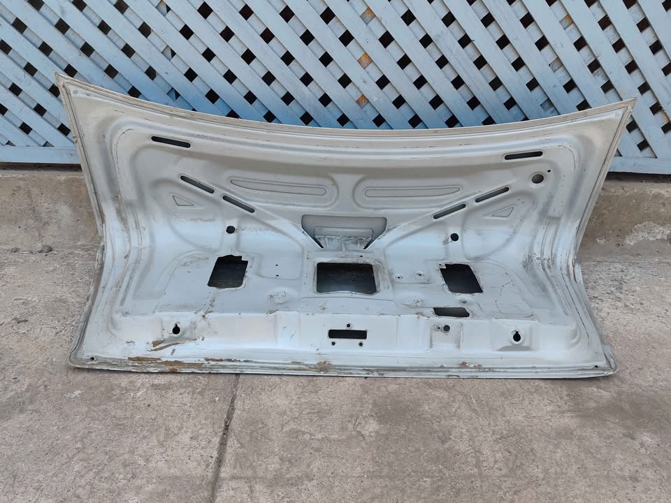 Tapa maleta Chevrolet Astra 1999 - 2003 - Imagen 9