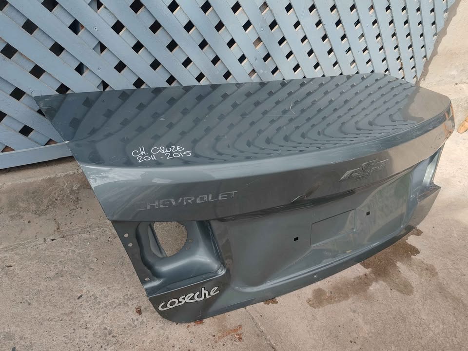 Tapa maleta Chevrolet Cruze 2011- 2015 - Imagen 3