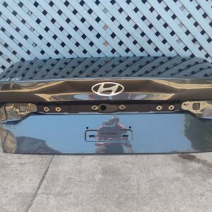 Tapa maleta Hyundai Accent 2024 - 2026