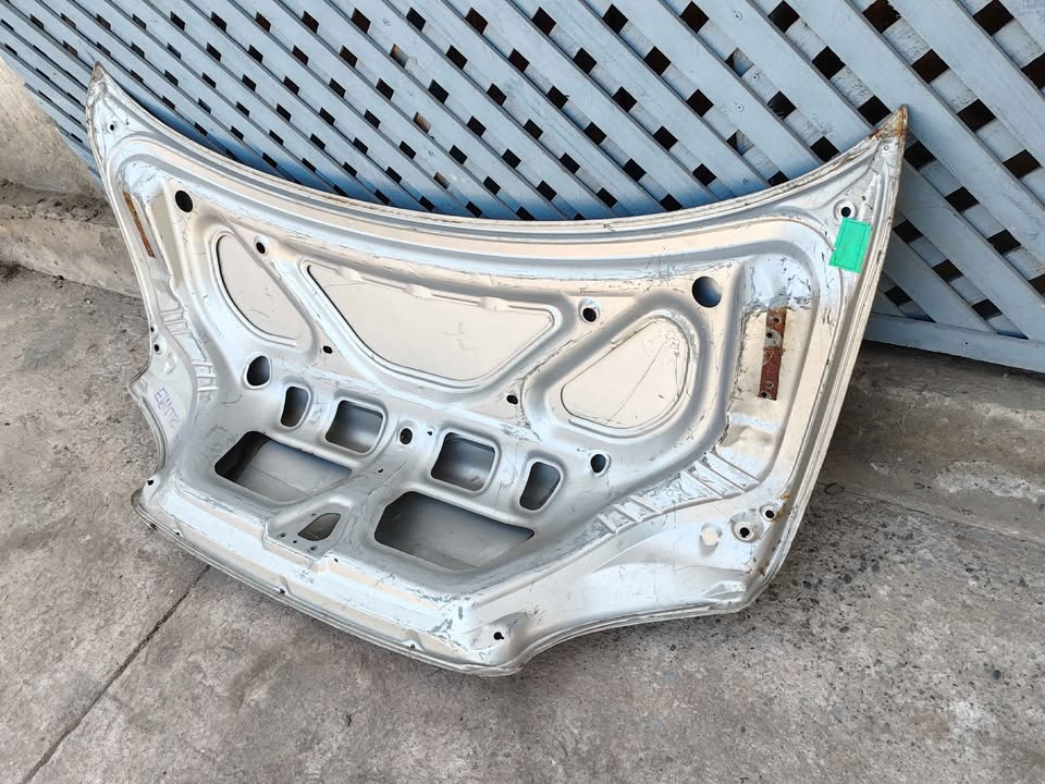 Tapa maleta Hyundai Elantra 1997 - 1999 - Imagen 6