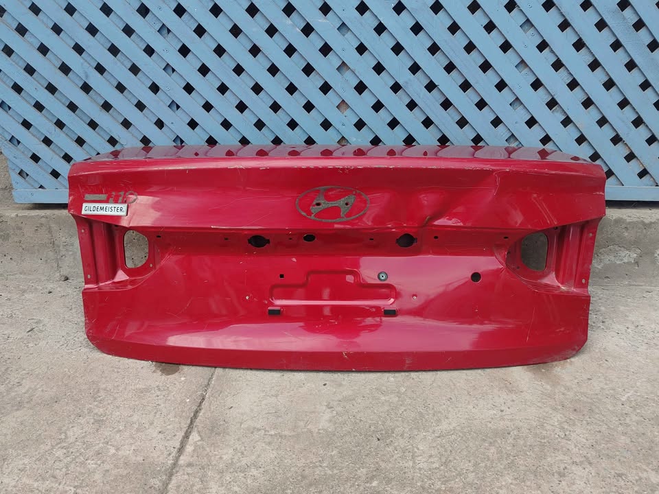 Tapa maleta Hyundai Grand i10 sedan 2018 - 2020