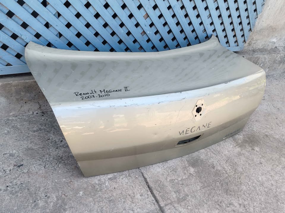 Tapa maleta Renault Megane 2 2007 - 2010 - Imagen 3