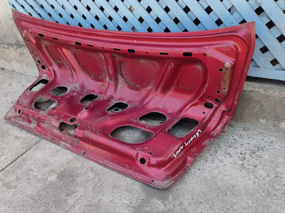 Tapa maleta Subaru Legacy 2000 - 2003 - Imagen 7