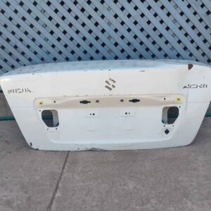 Tapa maleta Suzuki Aerio 2003 - 2008