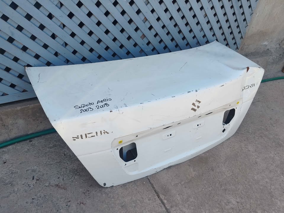 Tapa maleta Suzuki Aerio 2003 - 2008 - Imagen 5