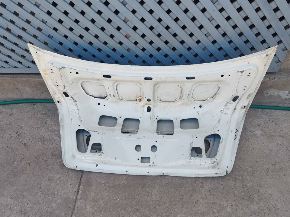 Tapa maleta Suzuki Aerio 2003 - 2008 - Imagen 8