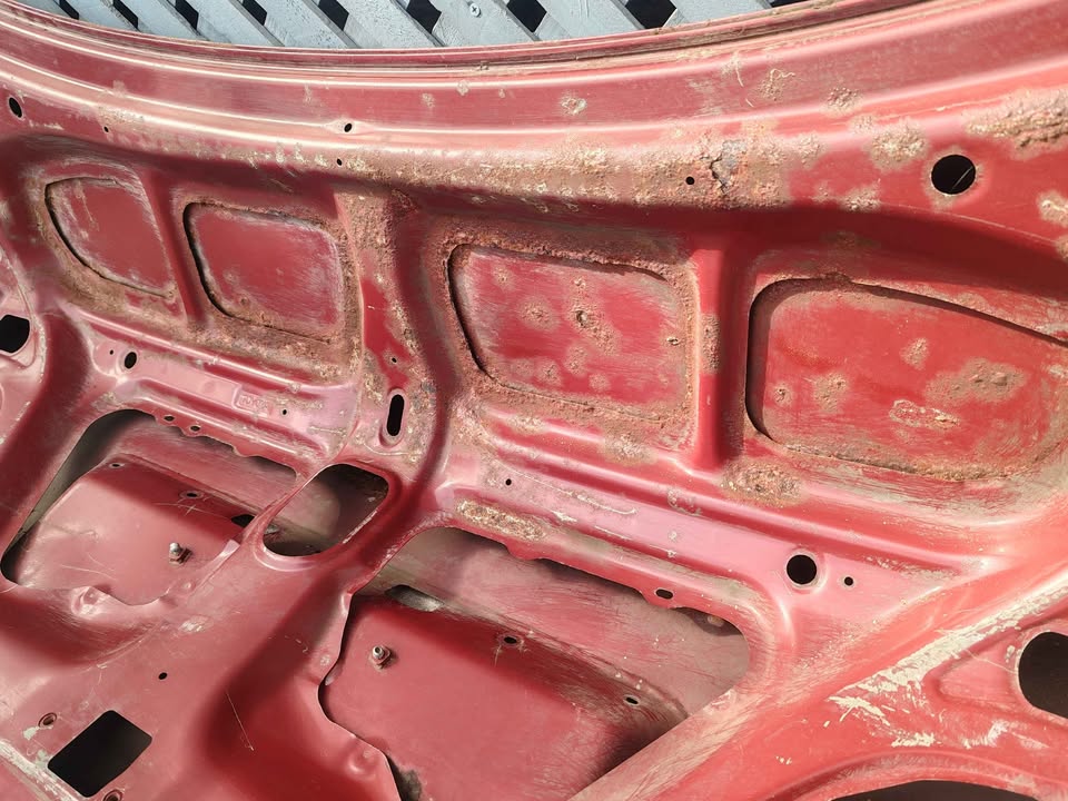 Tapa maleta Toyota Corolla 1998 - 2001 - Imagen 9