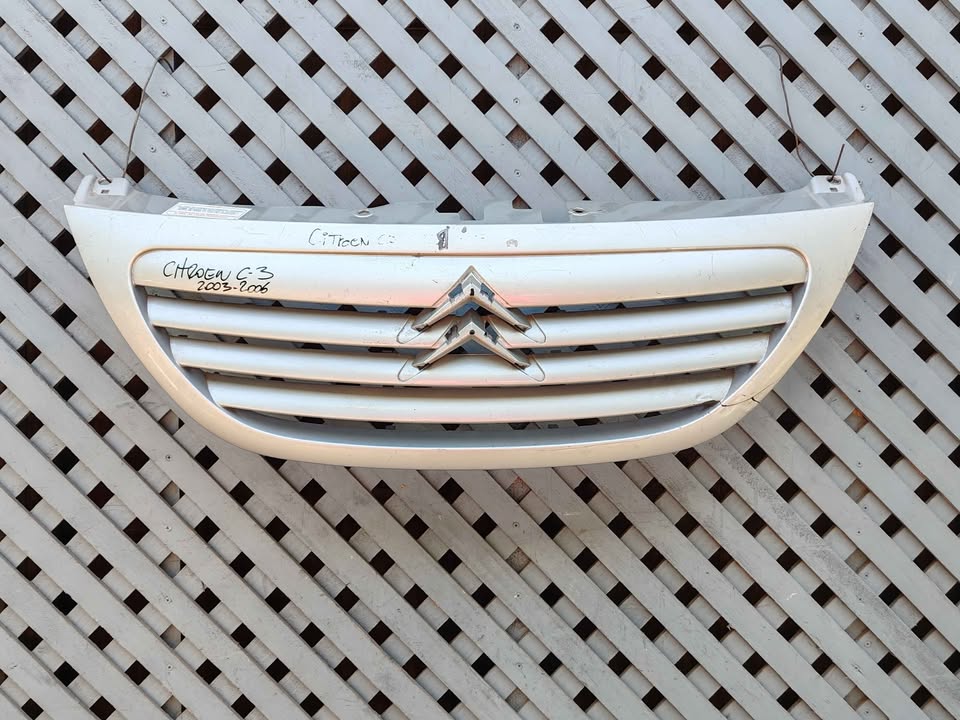 Máscara Citroen C3 2003 - 2006