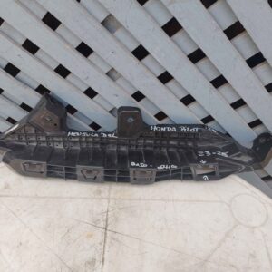 Mensula izquierda bajo óptico Honda Pilot 2023 - 2025