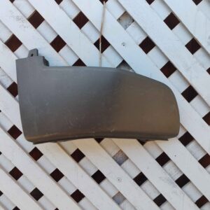 Moldura inferior derecha de parachoque delantero Mahindra XUV 300 2019 - 2024