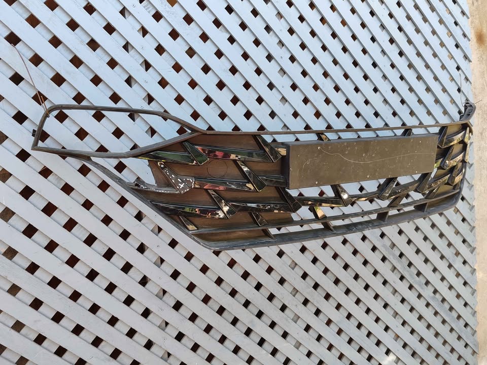 Rejilla de parachoque Hyundai Accent 2024 - 2026 - Imagen 3