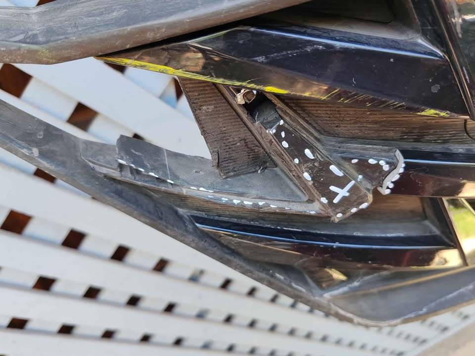 Rejilla de parachoque Hyundai Accent 2024 - 2026 - Imagen 5