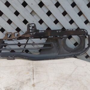 Tapa de neblinero derecha BMW F30 2015 - 2016