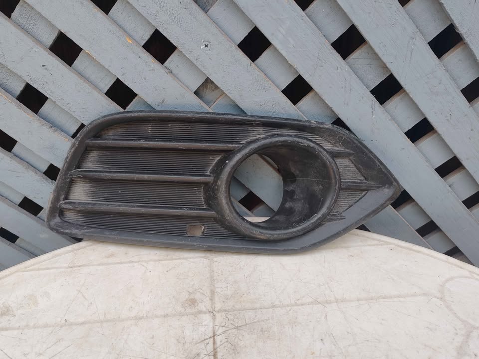 Tapa de neblinero derecha Honda HR-V 2019 - 2021