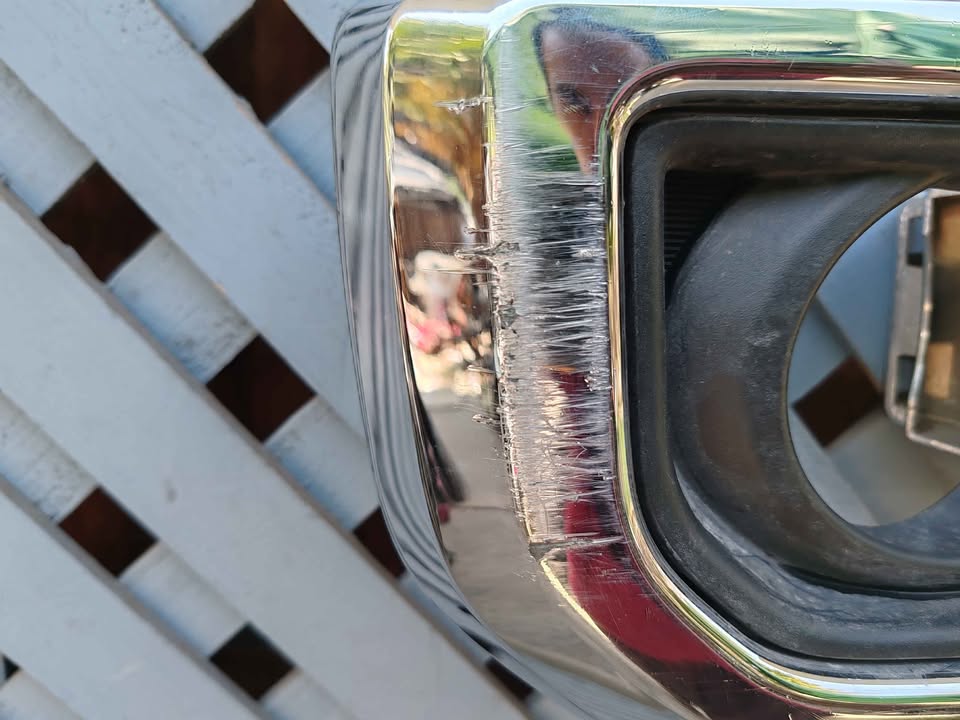 Tapa de neblinero derecho Toyota 4runner 2014 - 2016 - Imagen 3