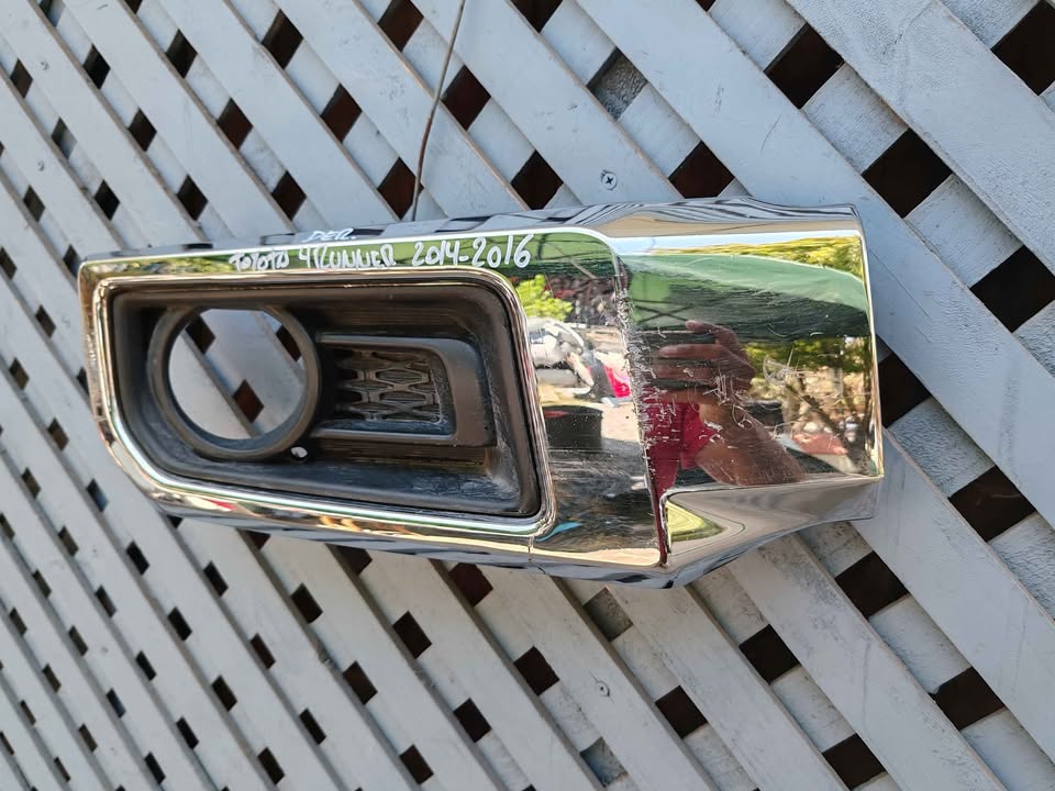 Tapa de neblinero derecho Toyota 4runner 2014 - 2016 - Imagen 5