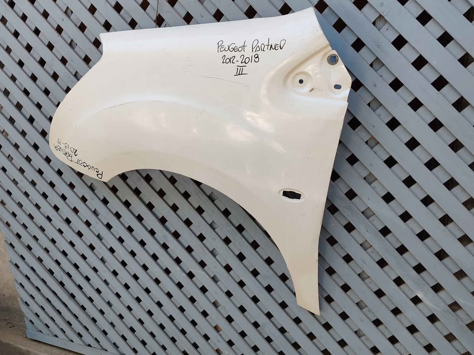 Tapabarro Peugeot Partner o Berlingo 2012 - 2018 - Imagen 5