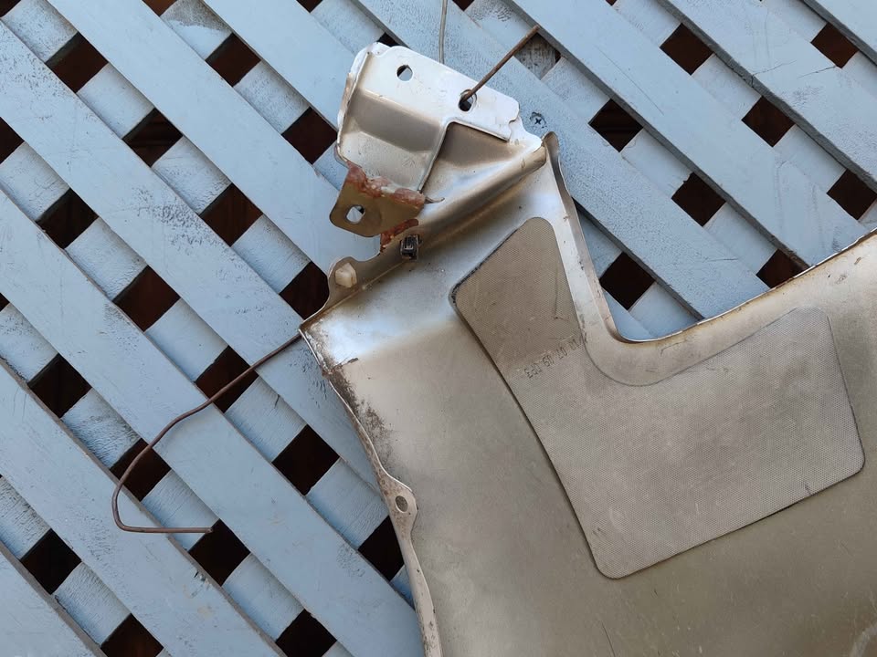 Tapabarro derecho Nissan Tiida 2007 - 2015 - Imagen 6