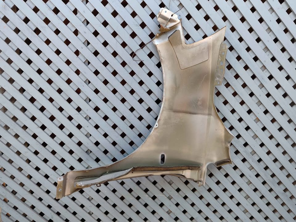 Tapabarro derecho Nissan Tiida 2007 - 2015 - Imagen 7