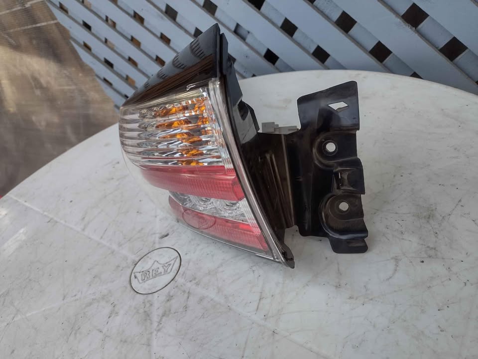 Foco trasero derecho Nissan Murano 2016 - 2022 - Imagen 4