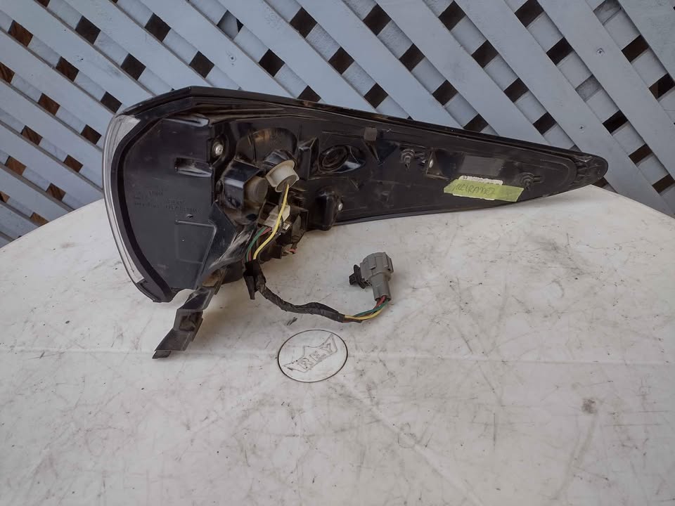 Foco trasero derecho Nissan Murano 2016 - 2022 - Imagen 5