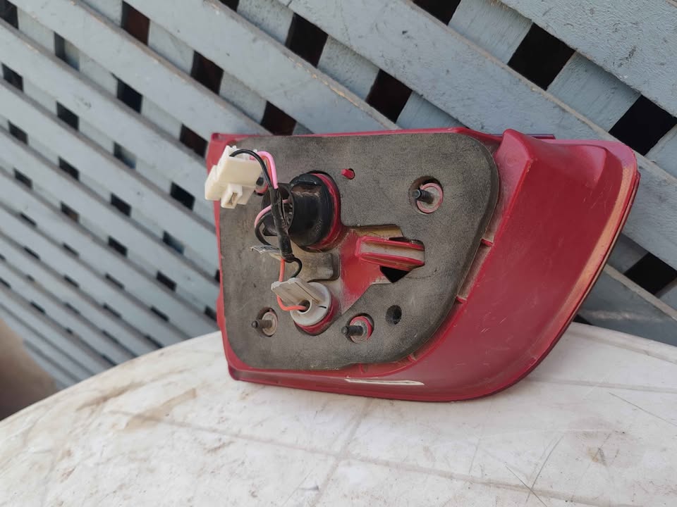 Foco trasero derecho de portalón Kia Sorento 2015 - 2018 - Imagen 8