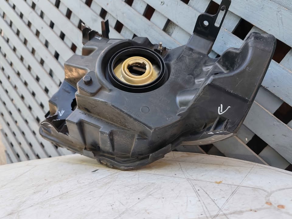 Óptico derecho Ford Escape 2008 - 2012 - Imagen 6