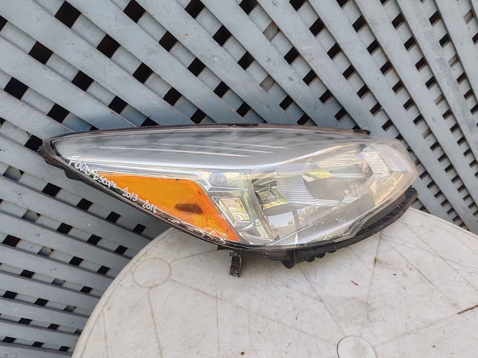 Óptico derecho Ford Escape 2013 - 2016 - Imagen 2