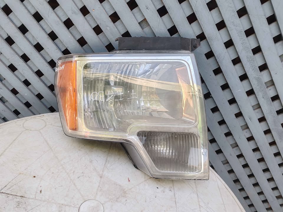 Óptico derecho Ford F150 2009 - 2014
