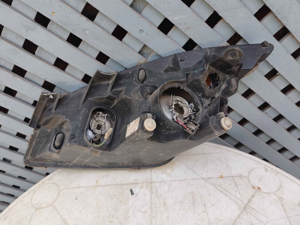 Óptico derecho Ford Fiesta 2007 - 2010 - Imagen 7