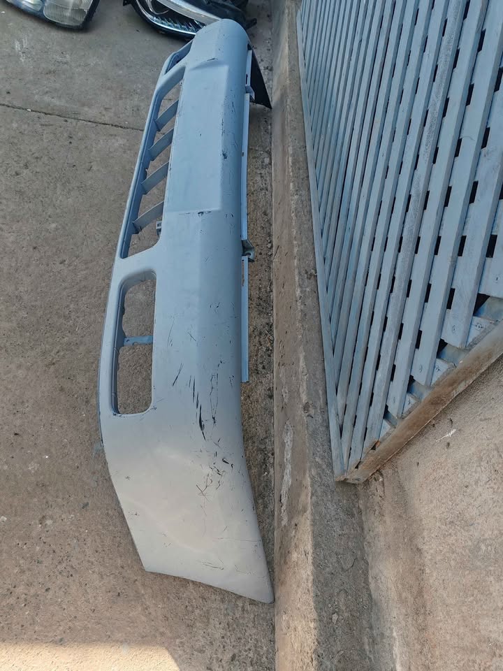 Parachoque Volkswagen Polo Classic 1998 - 2002 - Imagen 4