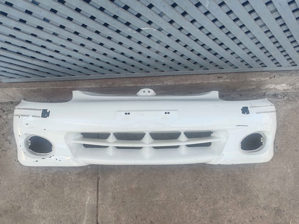 Parachoque delantero Hyundai Accent 1998 - 1999