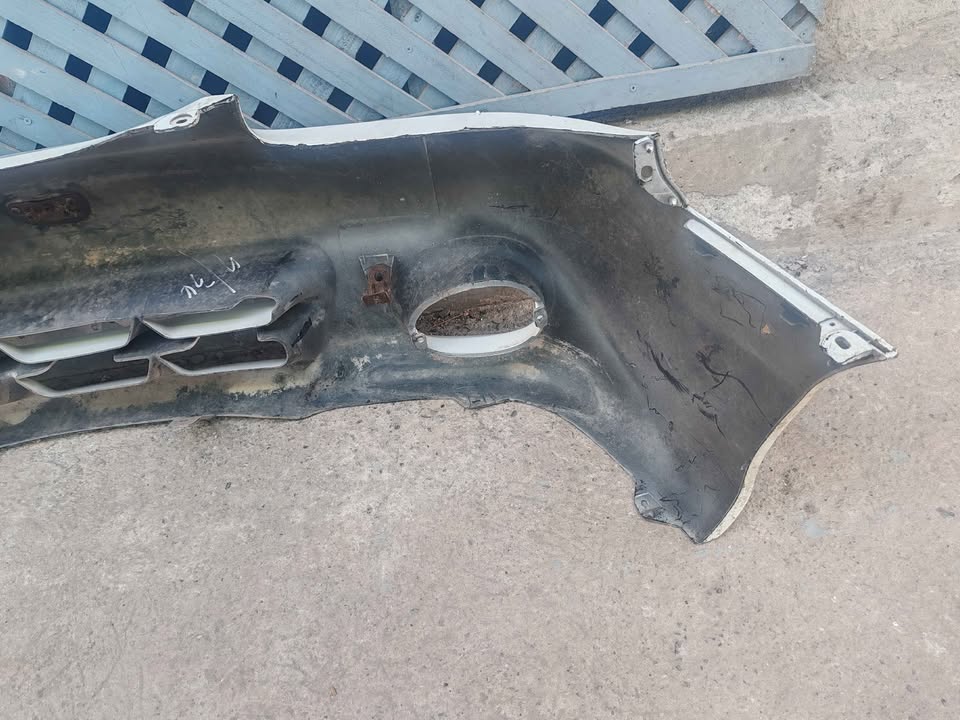 Parachoque delantero Hyundai Accent 1998 - 1999 - Imagen 6