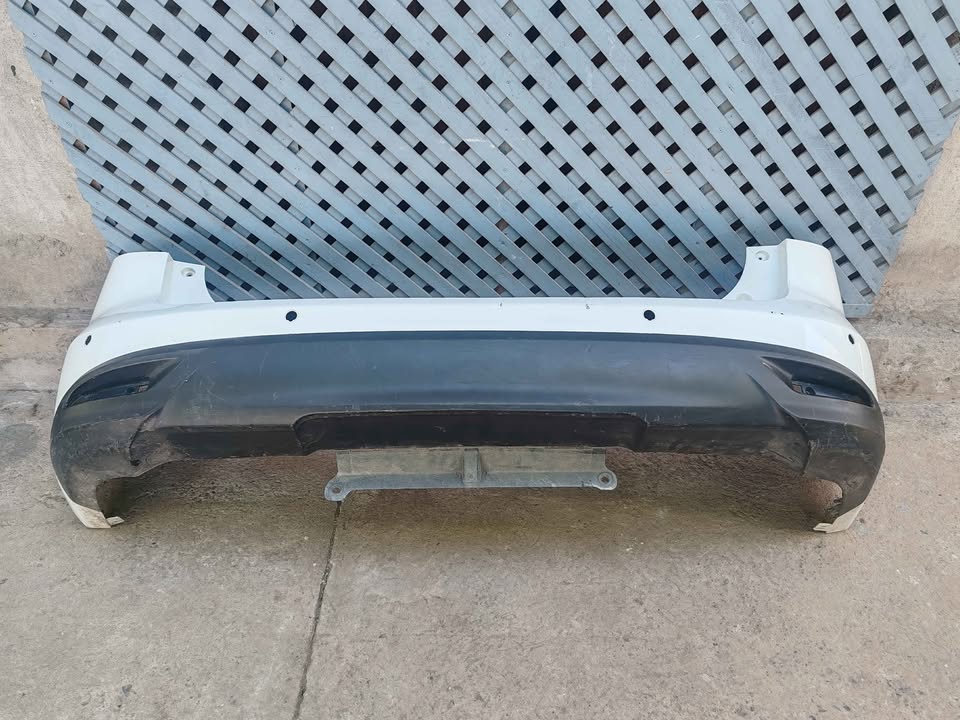 Parachoque trasero Mazda 5 2011 - 2019