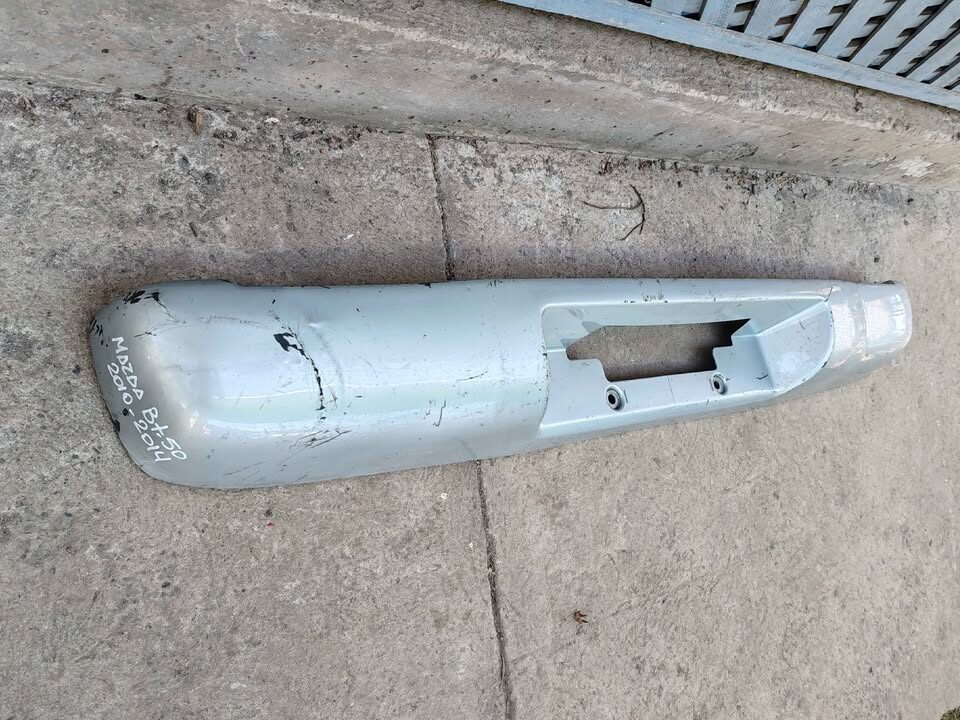 Parachoque trasero Mazda BT50 2010 - 2014 - Imagen 2