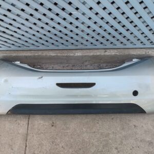 Parachoque trasero Peugeot 208 2012 - 2019