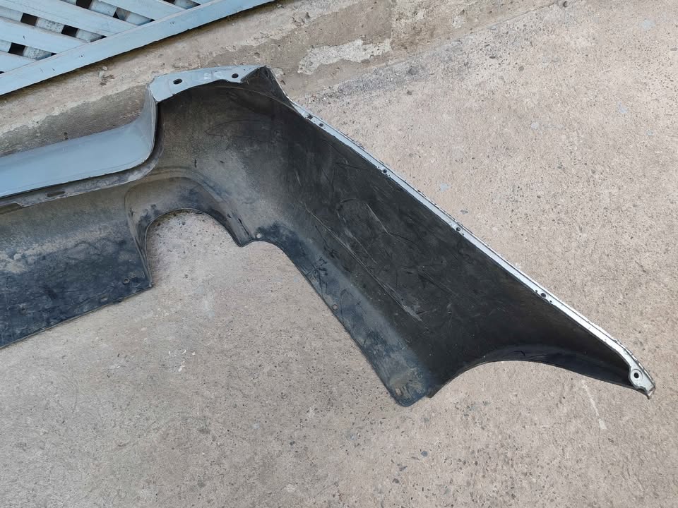 Parachoque trasero Subaru Legacy STW 2004 - 2009 - Imagen 7