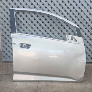 Puerta delantera derecha Chevrolet Spark GT 2011 - 2017