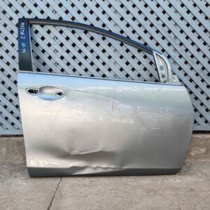 Puerta delantera derecha Mazda 2 2007 - 2014
