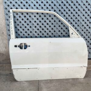 Puerta delantera derecha Mitsubishi Montero 2 puertas 2002 - 2006