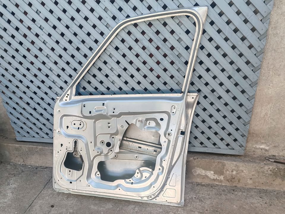 Puerta delantera derecha citroen C4 Grand Picasso 2007 - 2012 - Imagen 5