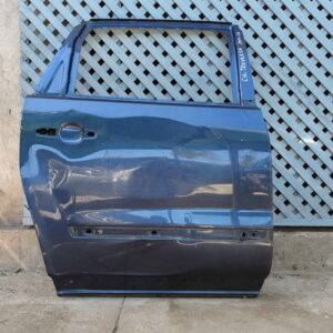Puerta trasera derecha Chevrolet Traverse 2011 - 2016