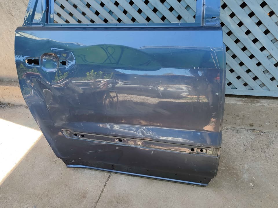 Puerta trasera derecha Chevrolet Traverse 2011 - 2016 - Imagen 6