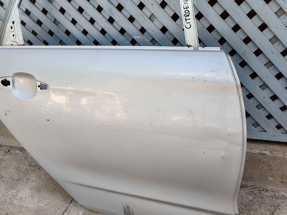 Puerta trasera derecha Citroen C4 2010 - 2014 - Imagen 5